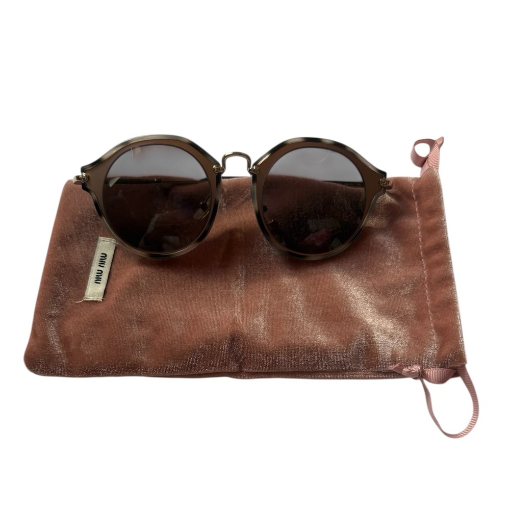 Miu Miu Oversized Brown Sunglasses - Made in Italy - Picture 7 of 10